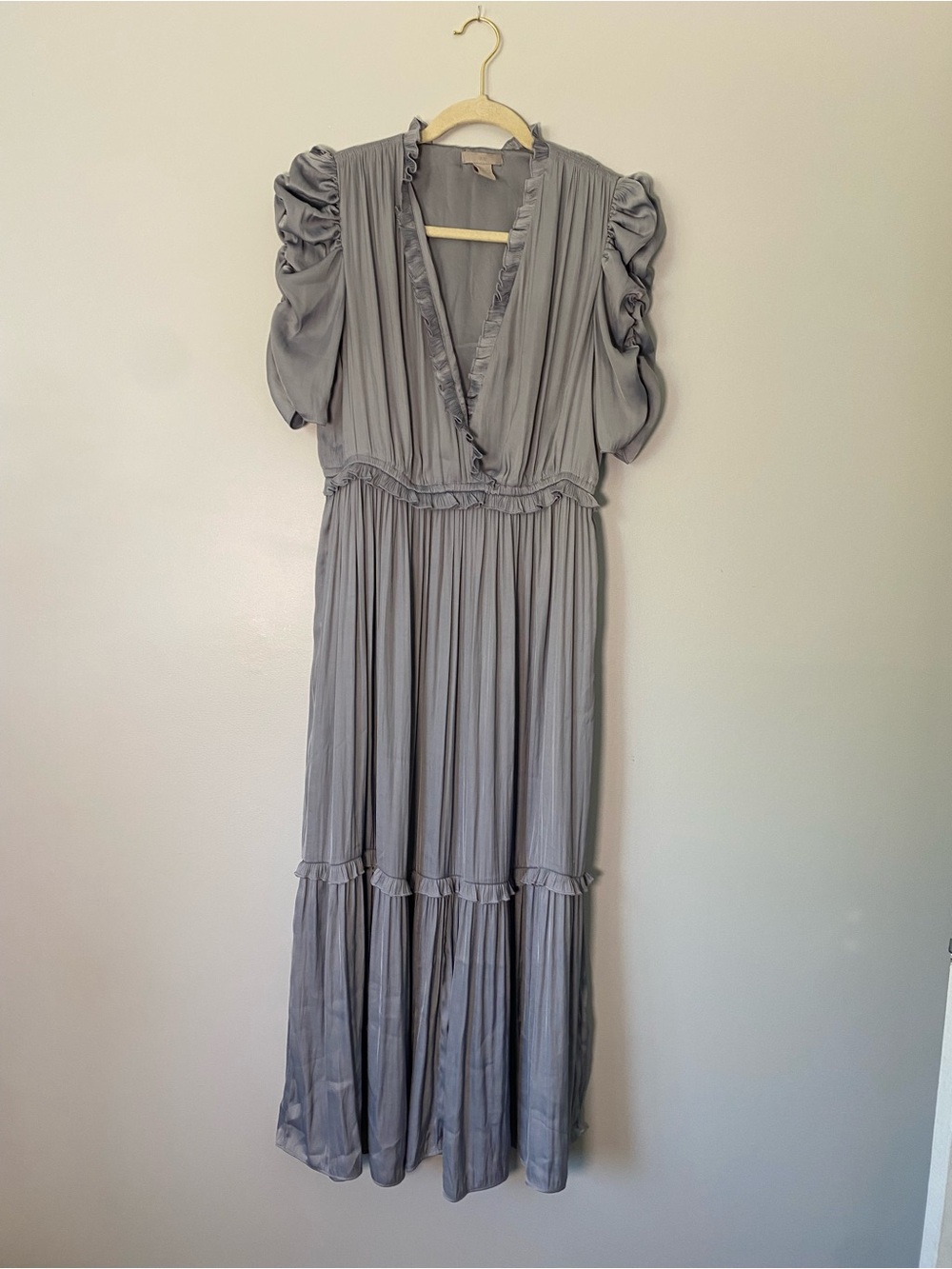 H&M Dusty Lavender Ruffle Sleeve Pleated Maxi Dress – Small